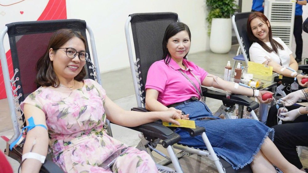 Lễ hội 'Xuân Hồng' của 3 đơn vị Viettel