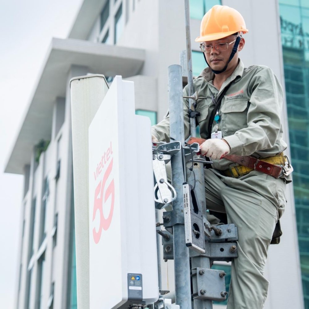 Trong mùa 'sóng' lớn