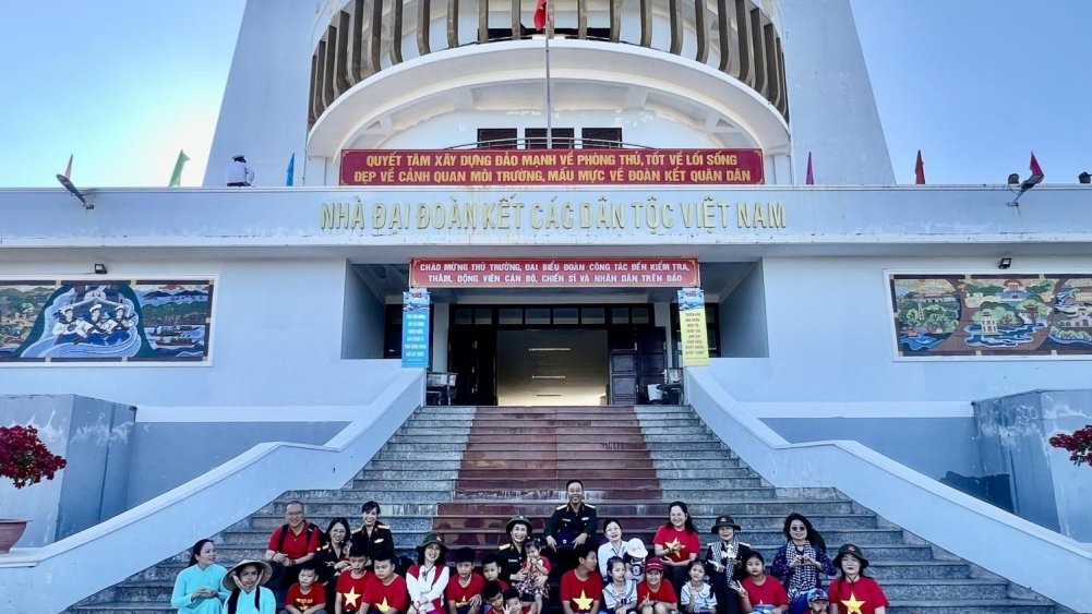 (Tin TĐ)Viettel Family và vOps hợp nhất, trở thành ngôi nhà số của toàn thể CBNV