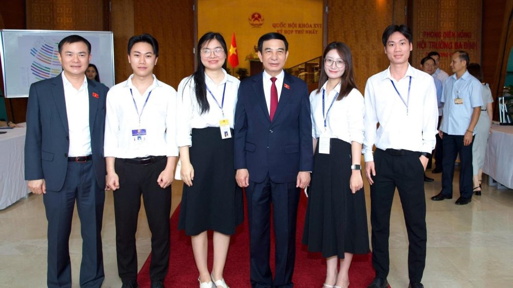 Đại tướng Phan Văn Giang động viên người Viettel 'trực chiến' kỳ họp Quốc hội